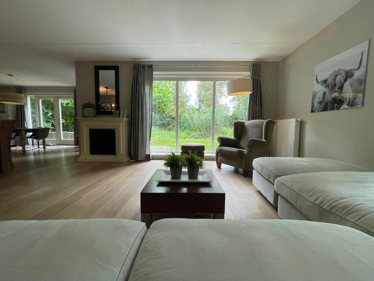 Villa Calma Rust Ruimte Luxe Inclusief Private Jacuzzi Zeewolde Extérieur photo