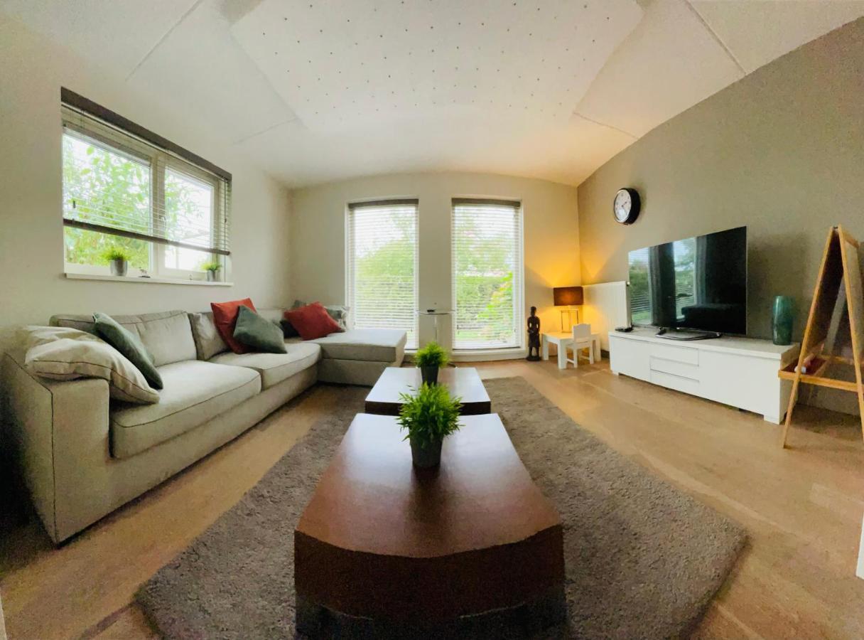 Villa Calma Rust Ruimte Luxe Inclusief Private Jacuzzi Zeewolde Extérieur photo