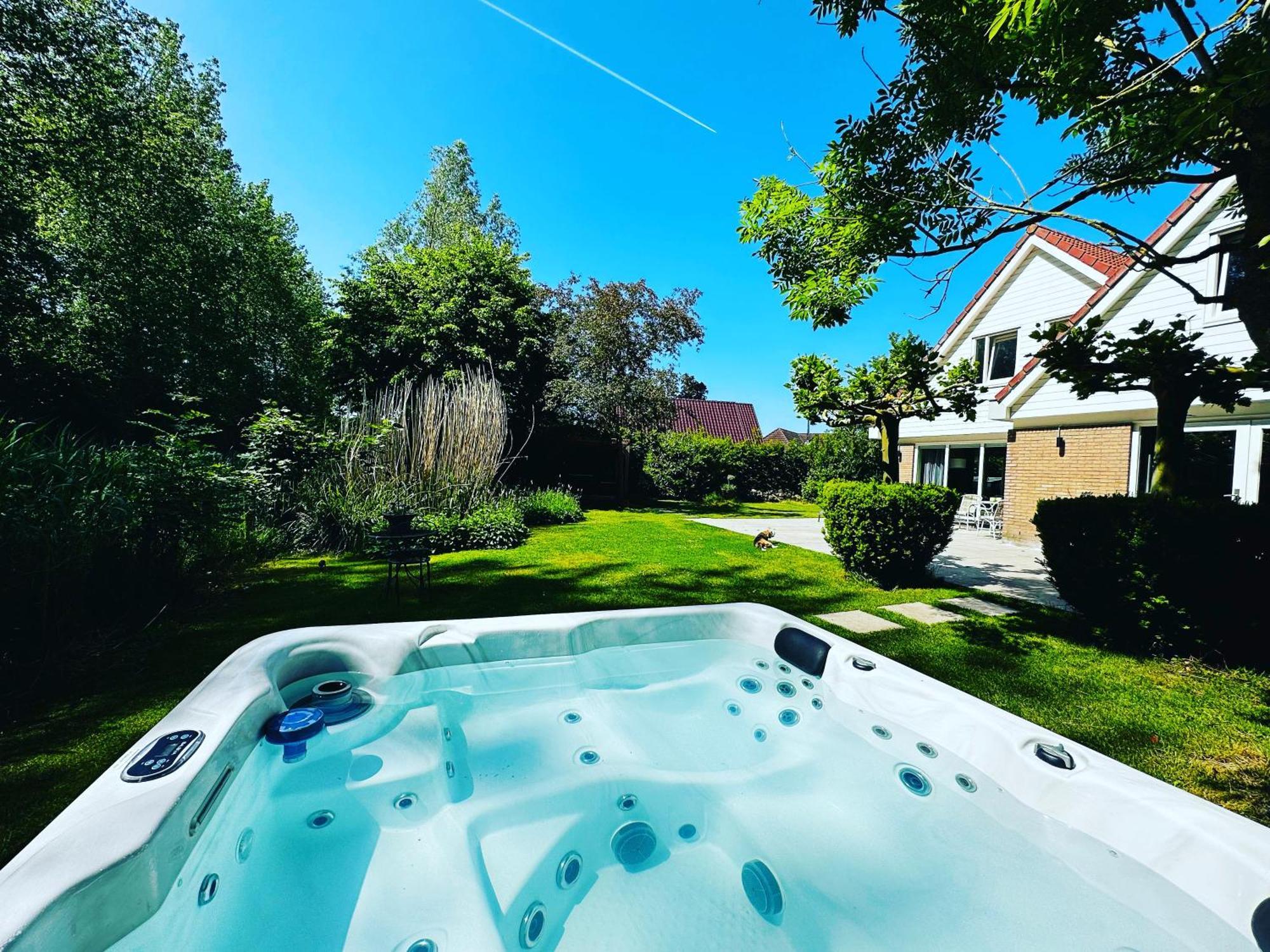 Villa Calma Rust Ruimte Luxe Inclusief Private Jacuzzi Zeewolde Extérieur photo